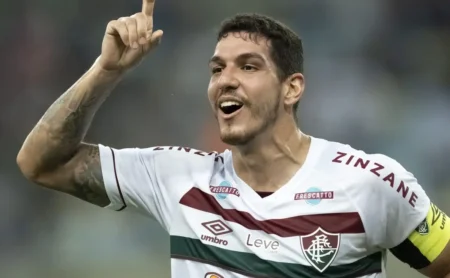 Vasco: Nino, do Zenit, cada vez mais perto do Cruz-Maltino com ousadia de Pedrinho Vasco: Nino, do Zenit, cada vez mais perto do Cruz-Maltino com ousadia de Pedrinho
