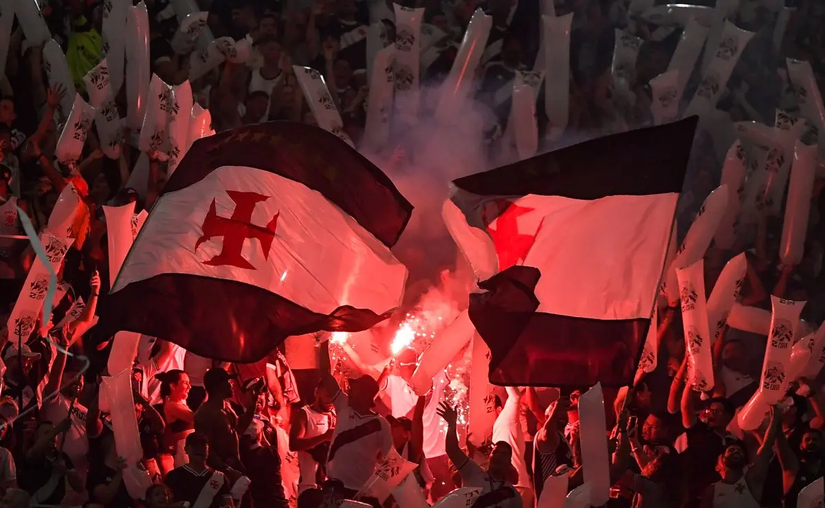 Vasco: Torcida se mobiliza para festa histórica no Maracanã na final da Copa do Brasil Vasco: Torcida se mobiliza para festa histórica no Maracanã na final da Copa do Brasil