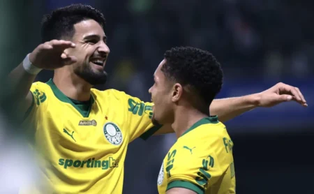 Venda de Flaco López e Vitor Roque no Palmeiras improvável com Leila na presidência. Venda de Flaco López e Vitor Roque no Palmeiras improvável com Leila na presidência.