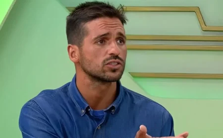 Zagueiro deseja deixar o Flamengo e equipe de João Victor busca transferência, informa Venê Casagrande Zagueiro deseja deixar o Flamengo e equipe de João Victor busca transferência, informa Venê Casagrande