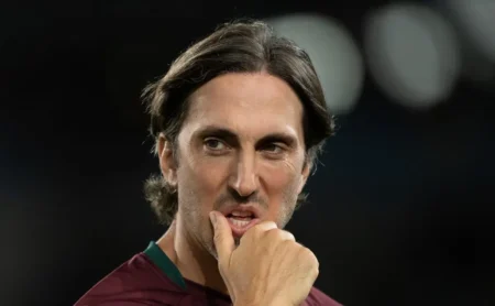 Zubeldia Inova com Soteldo: A 'Lei do Ex' e o Artilheiro Duplo Contra o Grêmio