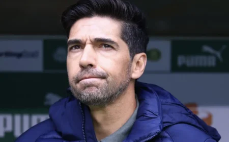 Abel Ferreira recorda derrota para o Flamengo e opina sobre investimento rubro-negro Abel Ferreira recorda derrota para o Flamengo e opina sobre investimento rubro-negro
