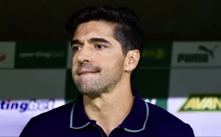 Abel Ferreira indica goleiro titular para 2026 no Palmeiras: Carlos Miguel lidera sobre Weverton Abel Ferreira indica goleiro titular para 2026 no Palmeiras: Carlos Miguel lidera sobre Weverton