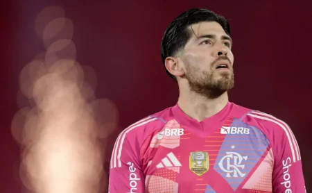 Andrew assume a meta do Flamengo e quebra série de Rossi em 46 partidas Andrew assume a meta do Flamengo e quebra série de Rossi em 46 partidas