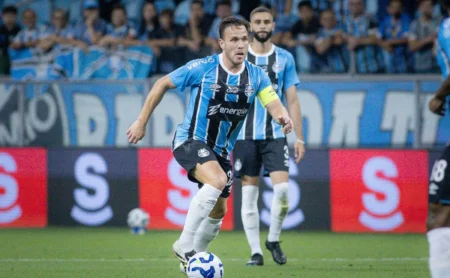 Arthur expõe situação no Grêmio e futuro se torna incerto