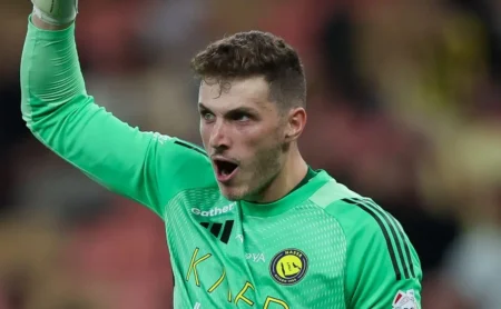 Bento prioriza Genoa e adia interesse do West Ham visando à Copa do Mundo