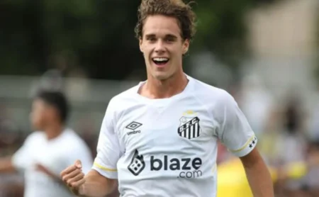 Bernardo Paias disputará sua última Copa São Paulo pelo Santos e comenta sobre a possibilidade de conquista Bernardo Paias disputará sua última Copa São Paulo pelo Santos e comenta sobre a possibilidade de conquista