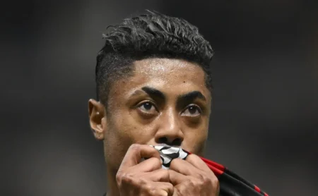 Bruno Henrique: Flamengo planeja renovação após aval de Filipe Luís