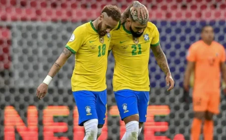 Casagrande alerta para os riscos da aposta do Santos em Neymar e Gabigol para 2026 Casagrande alerta para os riscos da aposta do Santos em Neymar e Gabigol para 2026