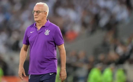 Corinthians define postura sobre dívidas antigas após fim do transfer ban