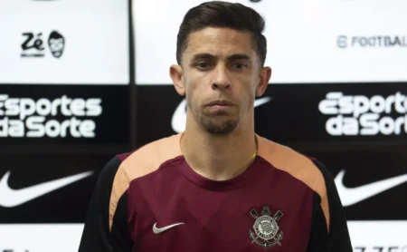 Corinthians registra Gabriel Paulista e pode tê-lo em campo contra o Red Bull Bragantino