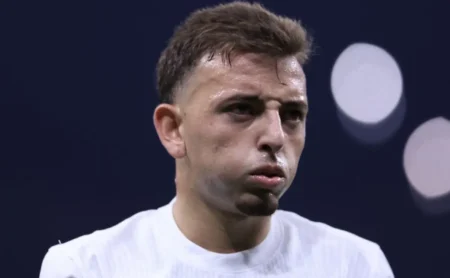 Corinthians confirma saída de Ryan, que acerta com Fortaleza para 2026