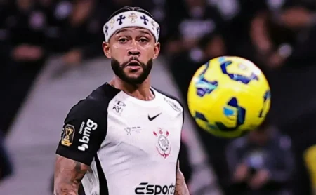 Corinthians: Memphis Depay é opção para o clássico contra o São Paulo