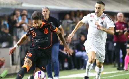 Corinthians vence clássico na Vila, mas cede empate a Gabigol nos acréscimos