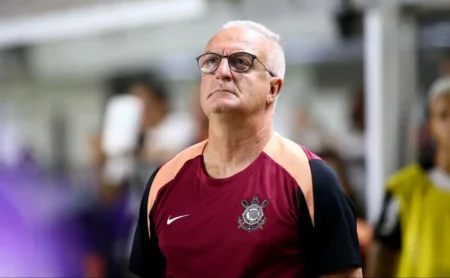 Corinthians deve iniciar Supercopa com Memphis, Garro e Yuri no time titular