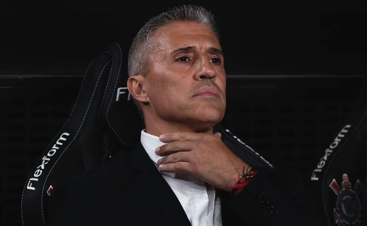 Crespo desabafa sobre crise política e confessa impacto preocupante no elenco: “Que se resolva rapidamente” Crespo desabafa sobre crise política e confessa impacto preocupante no elenco: “Que se resolva rapidamente”