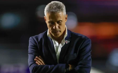 Crespo manifesta preocupação com rebaixamento do São Paulo e cobra reação no Paulistão: Crespo manifesta preocupação com rebaixamento do São Paulo e cobra reação no Paulistão: