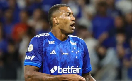 Cruzeiro libera Walace e Grêmio estuda nova investida a pedido de Luís Castro