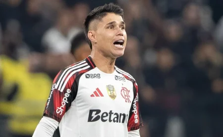 Cruzeiro oferece Luiz Araújo como parte da negociação por Kaio Jorge, e Flamengo se manifesta sobre o caso.