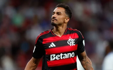 Danilo, do Flamengo, recebe aplausos da Juventus e planeja retorno após a aposentadoria: “Voltarei seguramente”