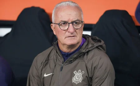 Dorival busca volume ofensivo, mas Corinthians só garante empate no final contra o São Paulo