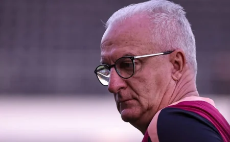 Dorival projeta final da Supercopa contra o Flamengo e promete Corinthians 'valente e confiante'