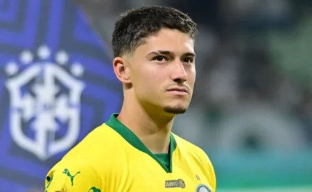 Emiliano Martínez é alvo de críticas e revolta torcida em Novorizontino x Palmeiras: Difícil entender Emiliano Martínez é alvo de críticas e revolta torcida em Novorizontino x Palmeiras: "Difícil entender"