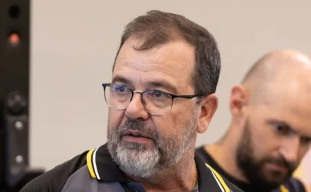 Enderson Moreira prevê dificuldades contra o Novorizontino e reencontra Gabigol em Santos x Novorizontino Enderson Moreira prevê dificuldades contra o Novorizontino e reencontra Gabigol em Santos x Novorizontino