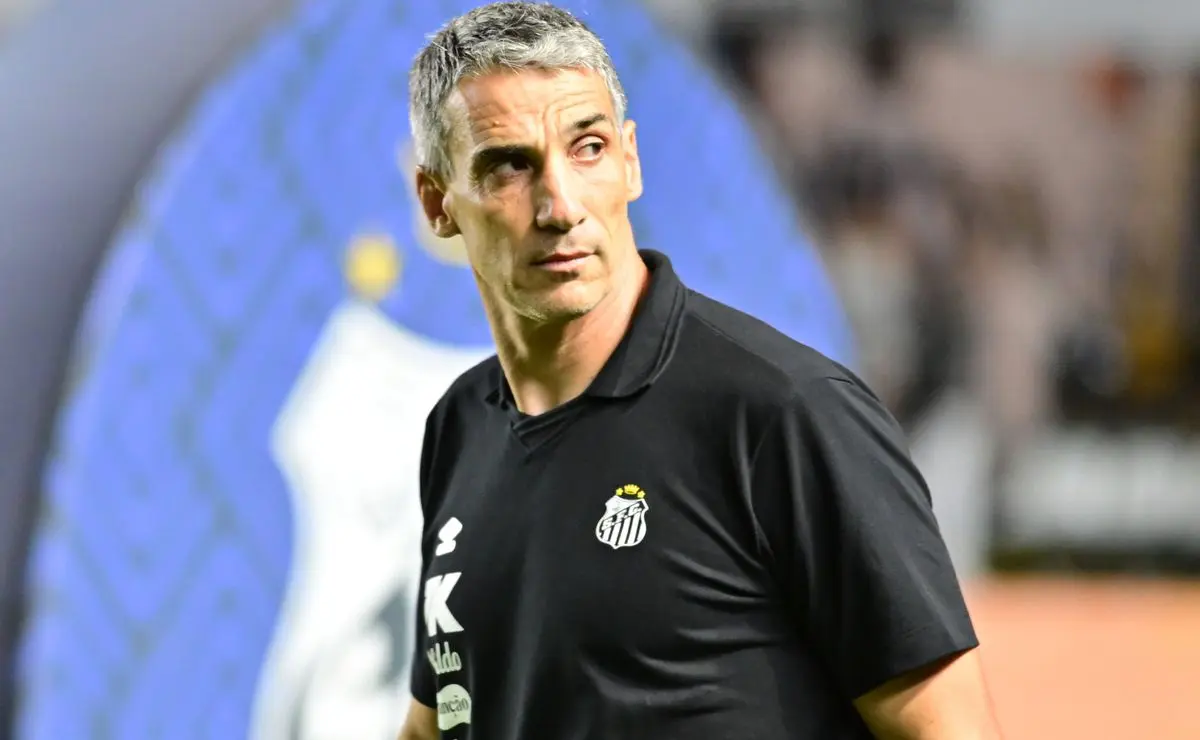 Escalação do Santos: Vojvoda muda o meio-campo para enfrentar a Chapecoense Escalação do Santos: Vojvoda muda o meio-campo para enfrentar a Chapecoense