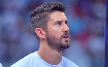 Everaldo decide por não assinar com o Fluminense após proposta do Vitória Everaldo decide por não assinar com o Fluminense após proposta do Vitória