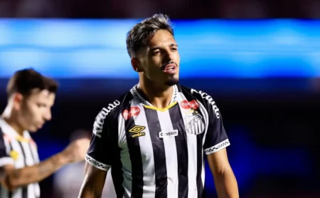Expulsão de Gabriel Menino: Santos enfrenta problemas e noite difícil no Paulistão