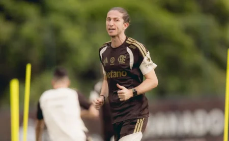 Filipe Luís decide mudar o Flamengo após perda de paciência no Carioca Filipe Luís decide mudar o Flamengo após perda de paciência no Carioca