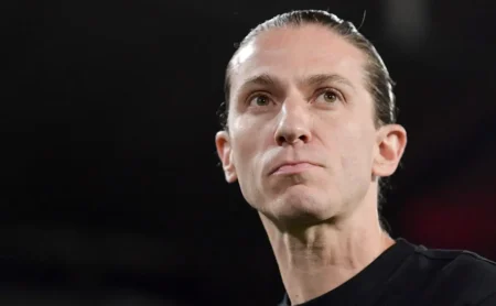 Filipe Luís se despede e Matheus Cunha reforça o Cruzeiro, deixando o Flamengo