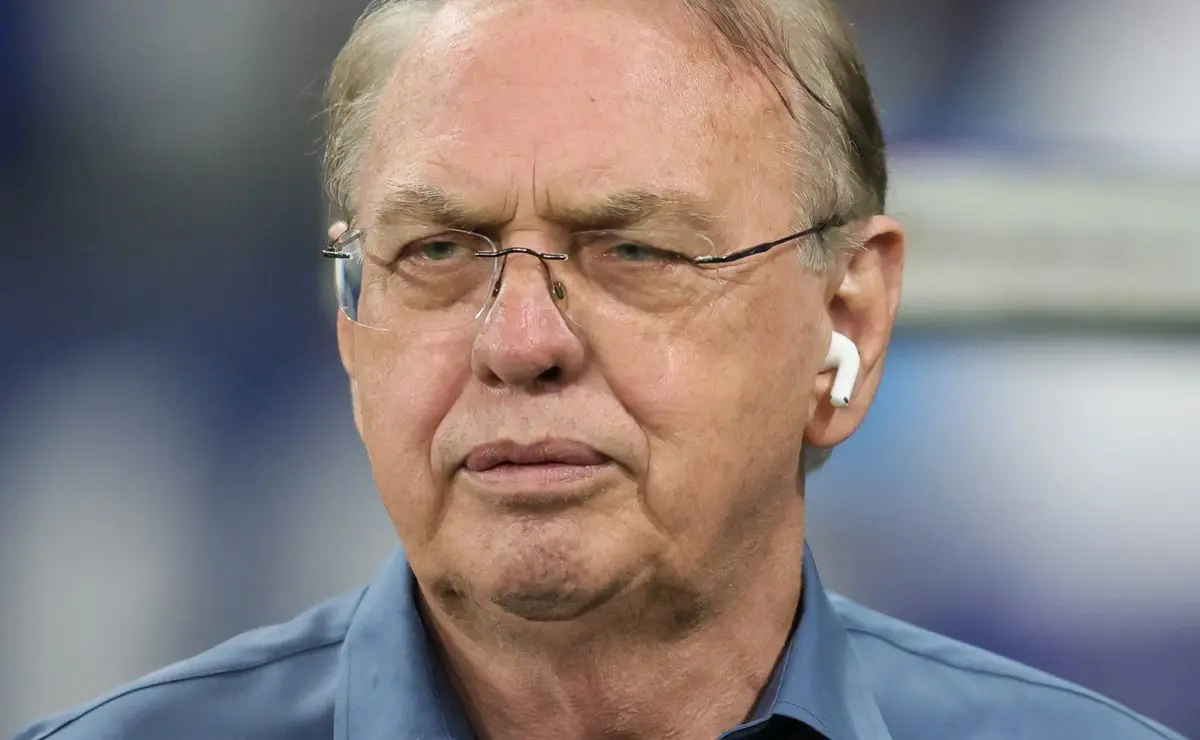 Fim da proibição de transferências no Corinthians se aproxima após avanço para voltar ao mercado Fim da proibição de transferências no Corinthians se aproxima após avanço para voltar ao mercado