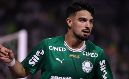 Flaco López reconhece impacto da goleada no Paulistão e ressalta importância da reação no clássico