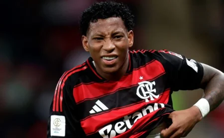 Flamengo avalia venda de Gonzalo Plata após polêmicas extracampo Flamengo avalia venda de Gonzalo Plata após polêmicas extracampo