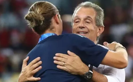 Flamengo busca concretizar o retorno de Lucas Paquetá após retorno do presidente BAP das férias