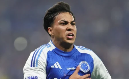 Flamengo encerra negociação com Kaio Jorge e mantém oferta de 24 milhões de euros + Cebolinha ao Cruzeiro