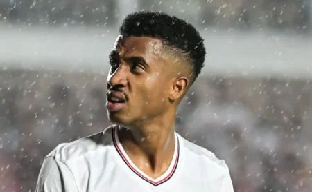 Flamengo espera definição política no São Paulo para avançar por Marcos Antônio Flamengo espera definição política no São Paulo para avançar por Marcos Antônio