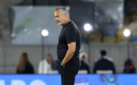 Flamengo mantém Wallace Yan e negociação com RB Bragantino é descartada Flamengo mantém Wallace Yan e negociação com RB Bragantino é descartada