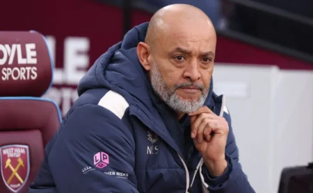 Flamengo: West Ham surge como concorrente na busca por Léo Pereira, informa Venê