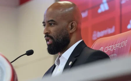 Félix Torres: aposta de Fabinho Soldado e esperança de redenção no Internacional