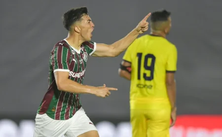 Fluminense estreia no Carioca com vitória sobre o Madureira por 2 a 1