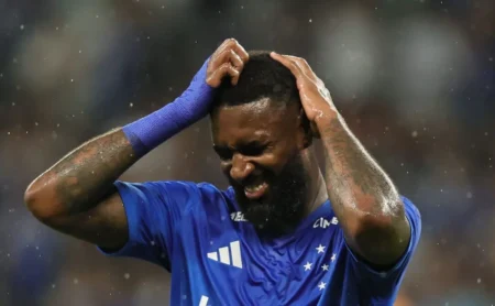 Gerson brilha em estreia pelo Cruzeiro e viraliza na web Gerson brilha em estreia pelo Cruzeiro e viraliza na web