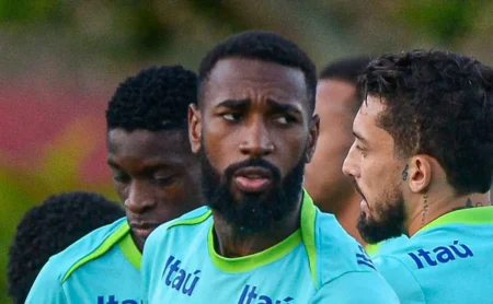 Gerson busca espaço na Seleção Brasileira após acerto com o Cruzeiro, mas não figura nos planos de Ancelotti