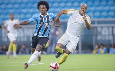 Grêmio é derrotado pelo São José com gol de ex-jogador no Campeonato Gaúcho