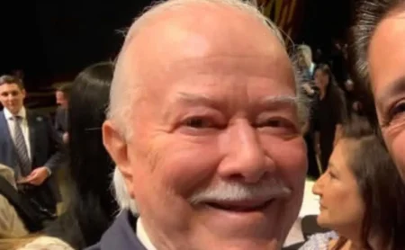 Harry Massis Júnior assume a presidência do São Paulo e lamenta: “Não merecia”