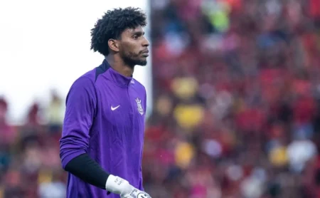 Hugo Souza revela bastidores de reunião com Marcelo Paz e pedidos no Corinthians