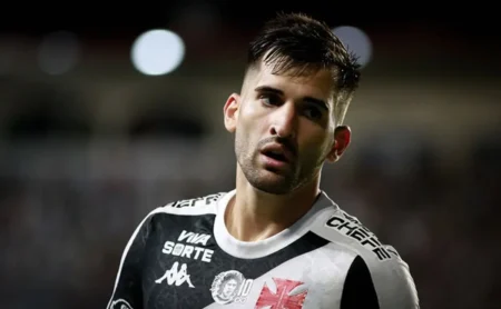 Huracán-ARG demonstra interesse em Garré e Vasco busca alternativas ao argentino