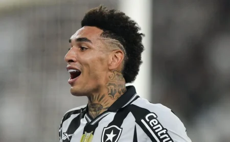 Igor Jesus em alta na Europa atrai interesse do Atlético de Madrid.